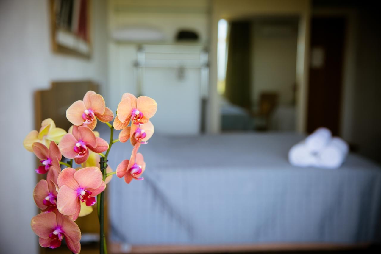 Orquidea Cafe Hotel Guarapari Eksteriør billede